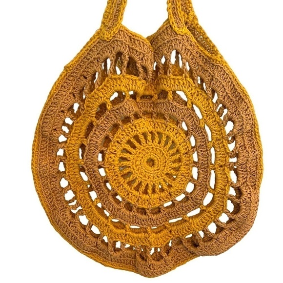 Little Round Crochet Hand Bag in Yellow & Neutral - Picture 5 of 7